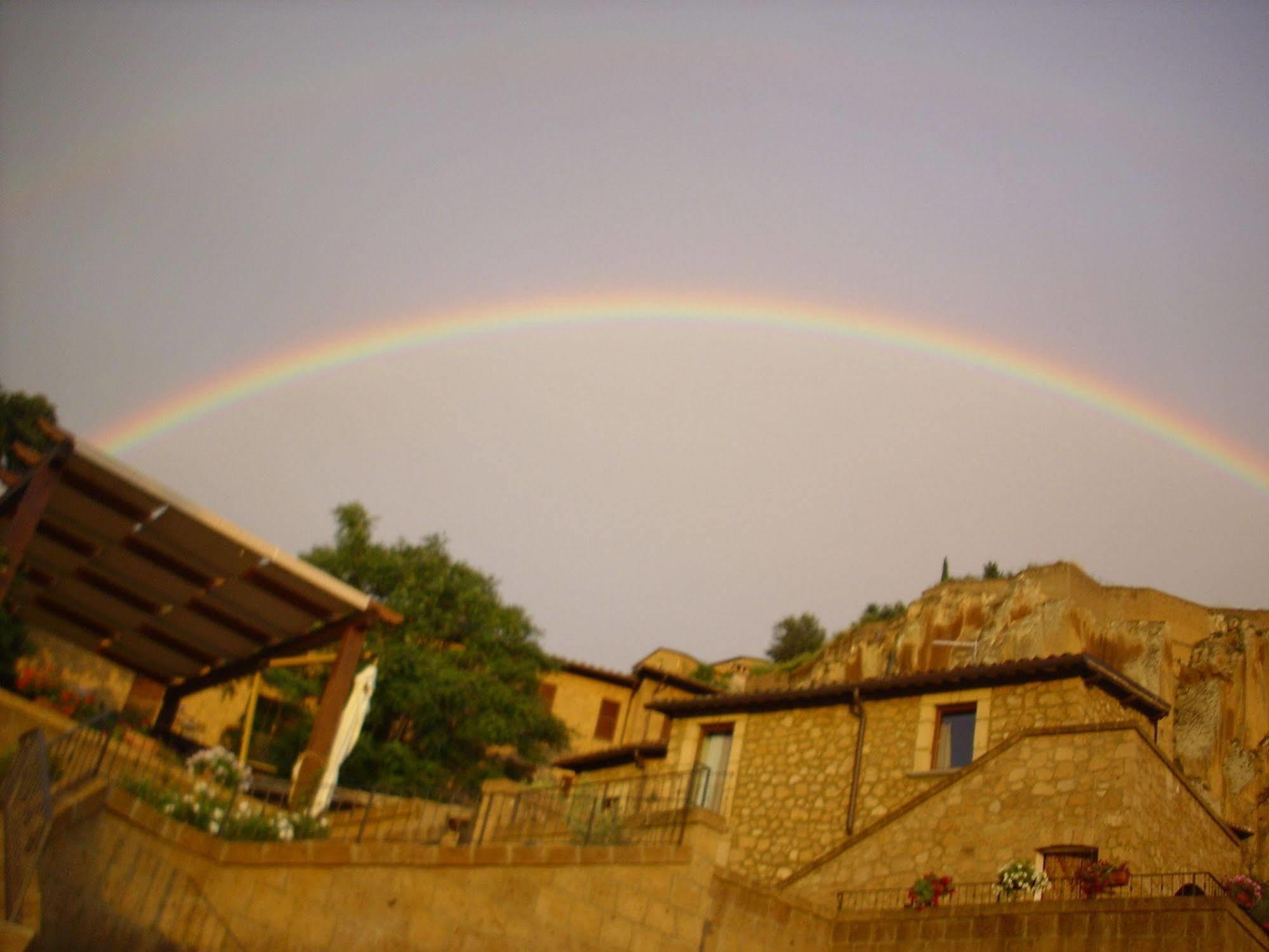 Chiara E Benedetta Villa Degli Ulivi Orvieto Exterior foto